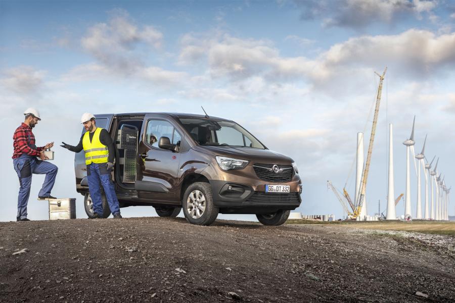  Opel Combo Cargo 4x4 2019 года  (фото 1 из 39)